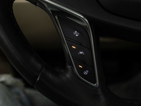 Used 2017 Cadillac XT5 Luxury w/ Driver Awareness Package image 18