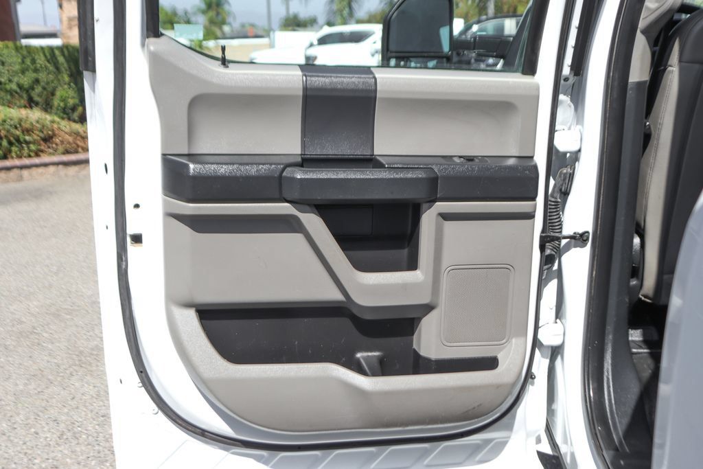 Used 2022 Ford F250 XL w/ Power Equipment Group RWD image 31