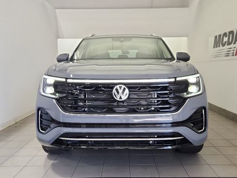 New 2026 Volkswagen Atlas SEL Premium R-Line AWD/4WD image 3