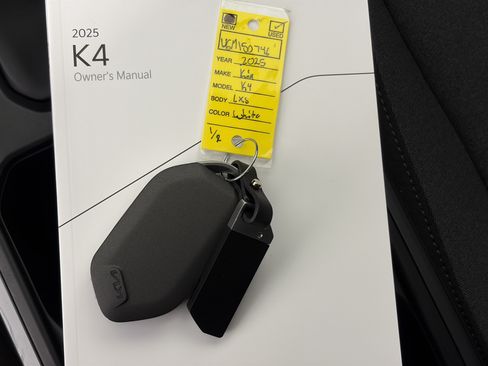 Used 2025 Kia K4 FWD image 33