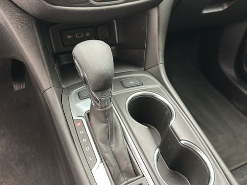 Used 2024 Chevrolet Equinox LT AWD/4WD image 19