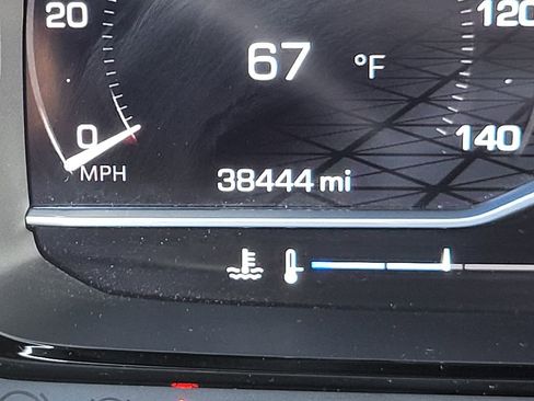 Used 2023 GMC Yukon XL Denali image 6