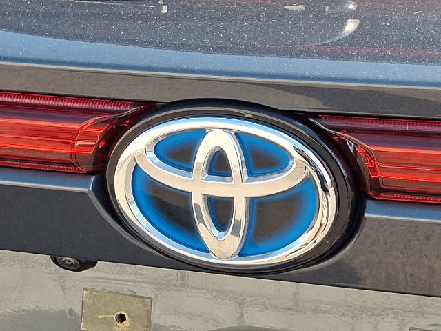 Certified 2023 Toyota Venza XLE AWD/4WD image 28