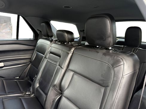 Used 2023 Ford Explorer XLT w/ Equipment Group 202A image 16