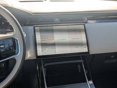 Used 2026 Land Rover Range Rover Velar Dynamic SE image 16