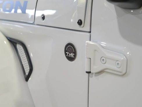 Used 2024 Jeep Wrangler Unlimited Rubicon 392 AWD/4WD image 55