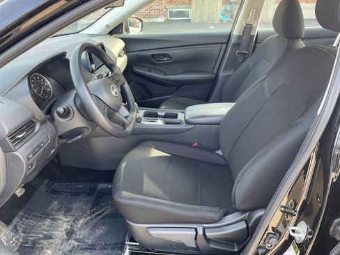 Used 2025 Nissan Sentra S image 24