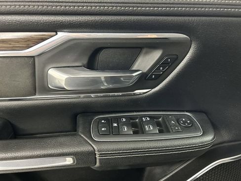 Used 2019 RAM 1500 Laramie AWD/4WD image 11