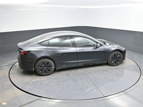 Used 2025 Tesla Model 3 Long Range image 27