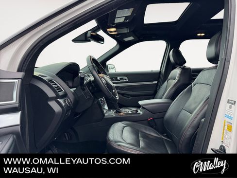 Used 2018 Ford Explorer Sport image 10
