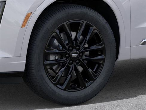 New 2025 Cadillac XT6 Premium Luxury w/ LPO, ONYX Package image 9