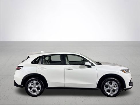 Certified 2025 Honda HR-V LX image 6