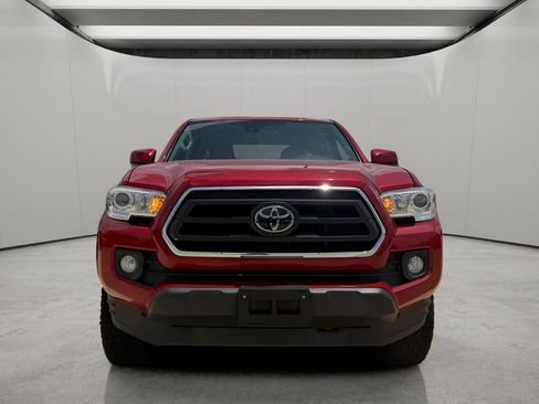 Used 2021 Toyota Tacoma SR5 RWD image 8
