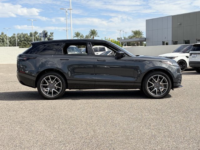 Used 2026 Land Rover Range Rover Velar Dynamic SE AWD/4WD image 26