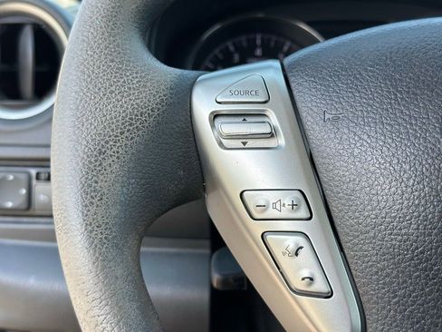 Used 2015 Nissan Versa SL image 26