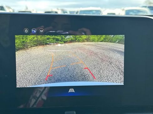 Used 2025 Chevrolet Equinox LT AWD/4WD image 31