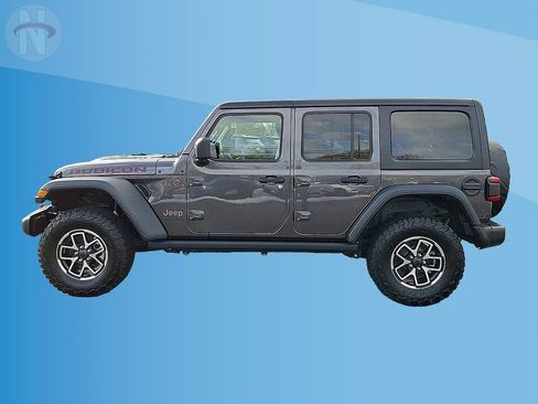 Used 2025 Jeep Wrangler Unlimited Rubicon w/ Safety Group AWD/4WD image 5