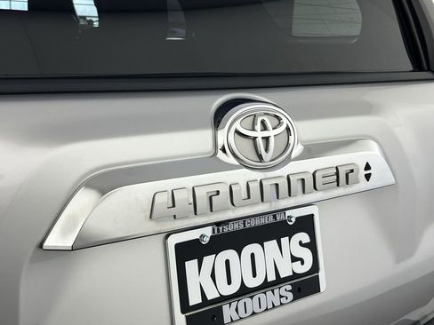 Used 2014 Toyota 4Runner Limited image 26