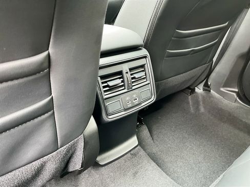 Used 2025 Subaru Forester Limited w/ Popular Package #2 AWD/4WD image 26