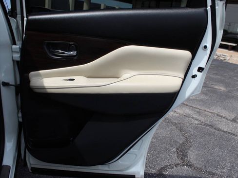Used 2020 Nissan Murano Platinum AWD/4WD image 12