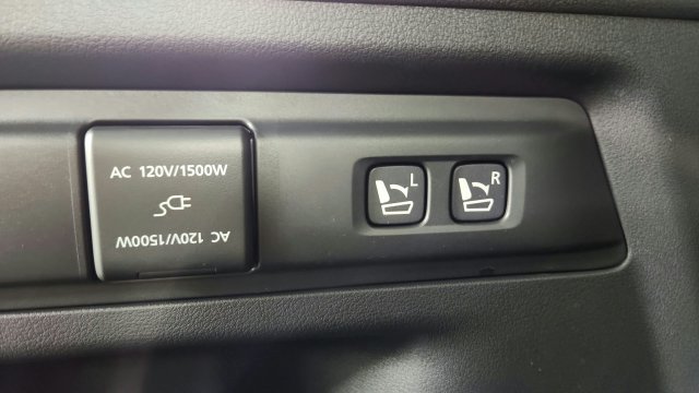 Used 2025 MAZDA CX-70 Plug-In Hybrid w/ Premium Pkg AWD/4WD image 40