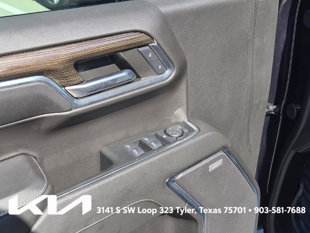 Used 2024 Chevrolet Silverado 1500 LT Trail Boss w/ LT Trail Boss Premium Package AWD/4WD image 23