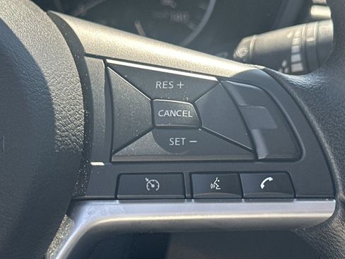 Used 2025 Nissan Altima 2.5 SV FWD image 25