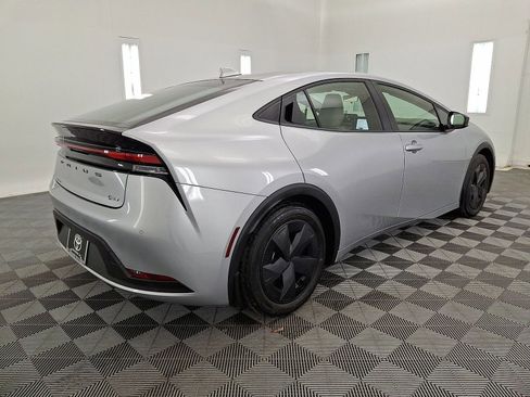 Used 2025 Toyota Prius LE image 24
