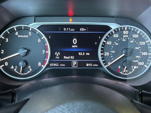 Used 2024 Nissan Sentra SV FWD image 24