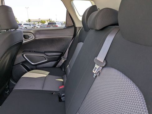 Certified 2023 Kia Soul LX w/ LX Technology Package FWD image 18