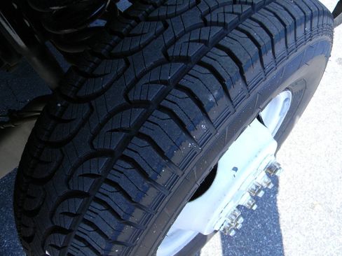 Used 2016 Ford E-350 and Econoline 350 Super Duty RWD image 4