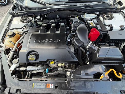 Used 2012 Lincoln MKZ FWD image 32