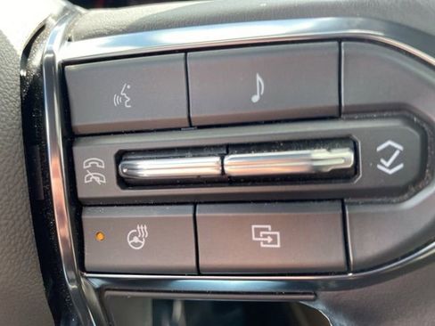 Used 2025 GMC Yukon Denali Ultimate w/ LPO, Floor Liner Package image 22