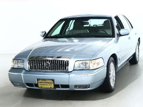 Used 2008 Mercury Grand Marquis LS image 2