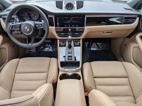 New 2026 Porsche Macan image 23