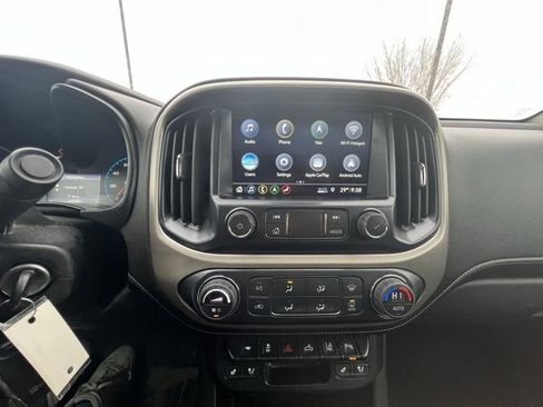 Used 2021 GMC Canyon Denali image 12