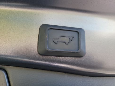 Certified 2025 Toyota RAV4 XLE Premium AWD/4WD image 12