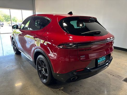 Used 2024 Dodge Hornet R/T w/ R/T Blacktop Package AWD/4WD image 9