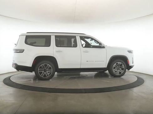 New 2026 Jeep Grand Wagoneer 4WD image 6