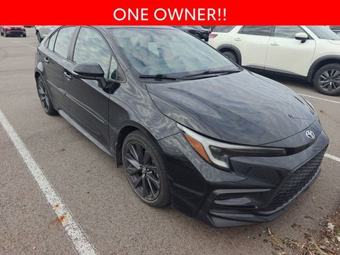 Used 2023 Toyota Corolla SE w/ Carpet Mat Package (TMS) image 3