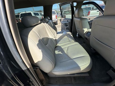 Used 2003 Chevrolet Suburban LS w/ LS Preferred Equipment Group RWD image 27