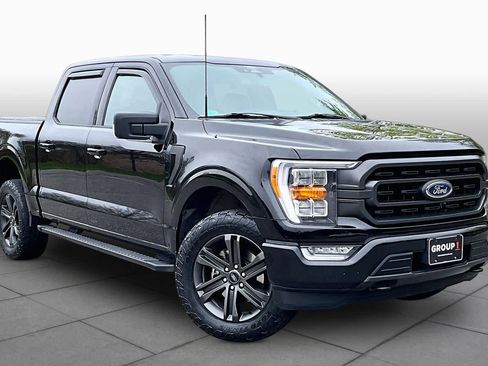 Used 2022 Ford F150 XLT w/ Equipment Group 302A High AWD/4WD image 3