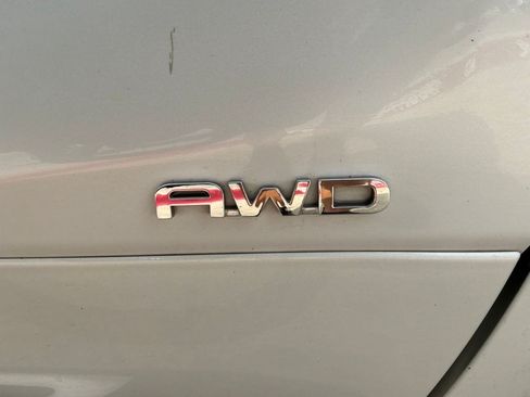 Used 2023 Toyota Highlander Limited AWD/4WD image 10