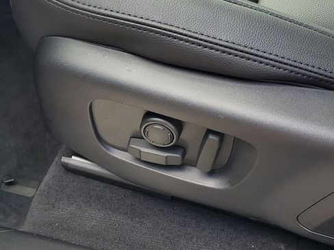 New 2026 Land Rover Range Rover Velar Dynamic SE image 10