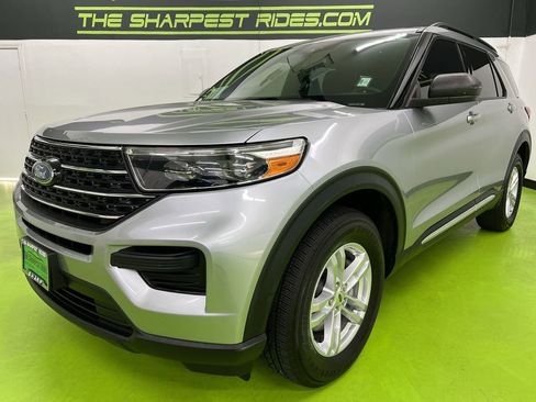 Used 2020 Ford Explorer XLT image 5