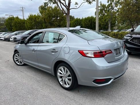 Used 2017 Acura ILX w/ Premium Package image 3