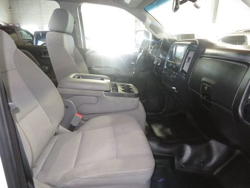 Used 2017 GMC Sierra 3500 2WD Crew Cab w/ Sierra Convenience Package image 33