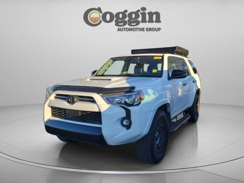 Used 2021 Toyota 4Runner Venture image 3