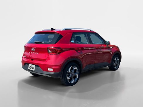 Used 2021 Hyundai Venue SEL image 4