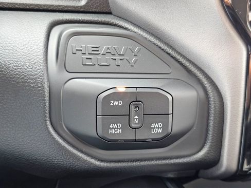 New 2025 RAM 2500 Big Horn AWD/4WD image 23
